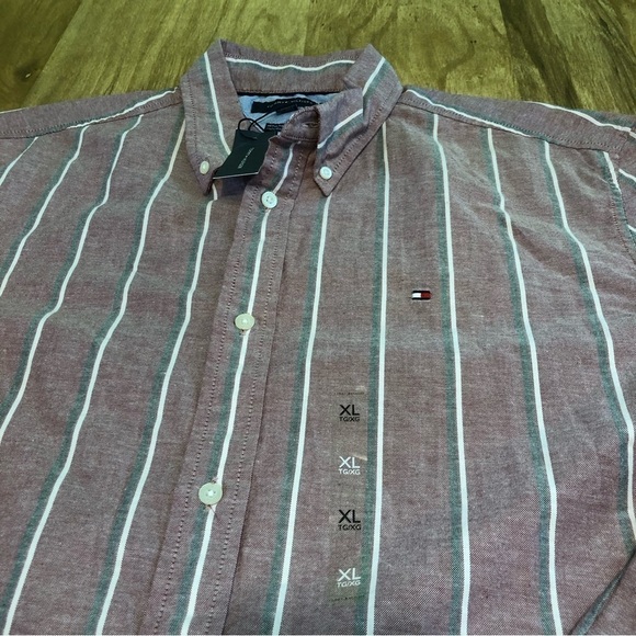 NWT $85 USD Tommy Hilfiger Red Purple Striped Long Sleeve Stretch Shirt Mens XL - Picture 3 of 9